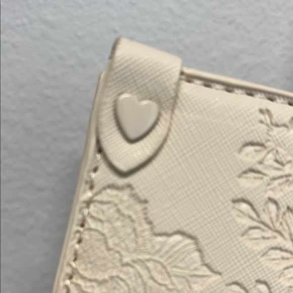 Betsey Johnson | Skull & Floral Embossed Tote w/Wallet - Picture 11 of 15